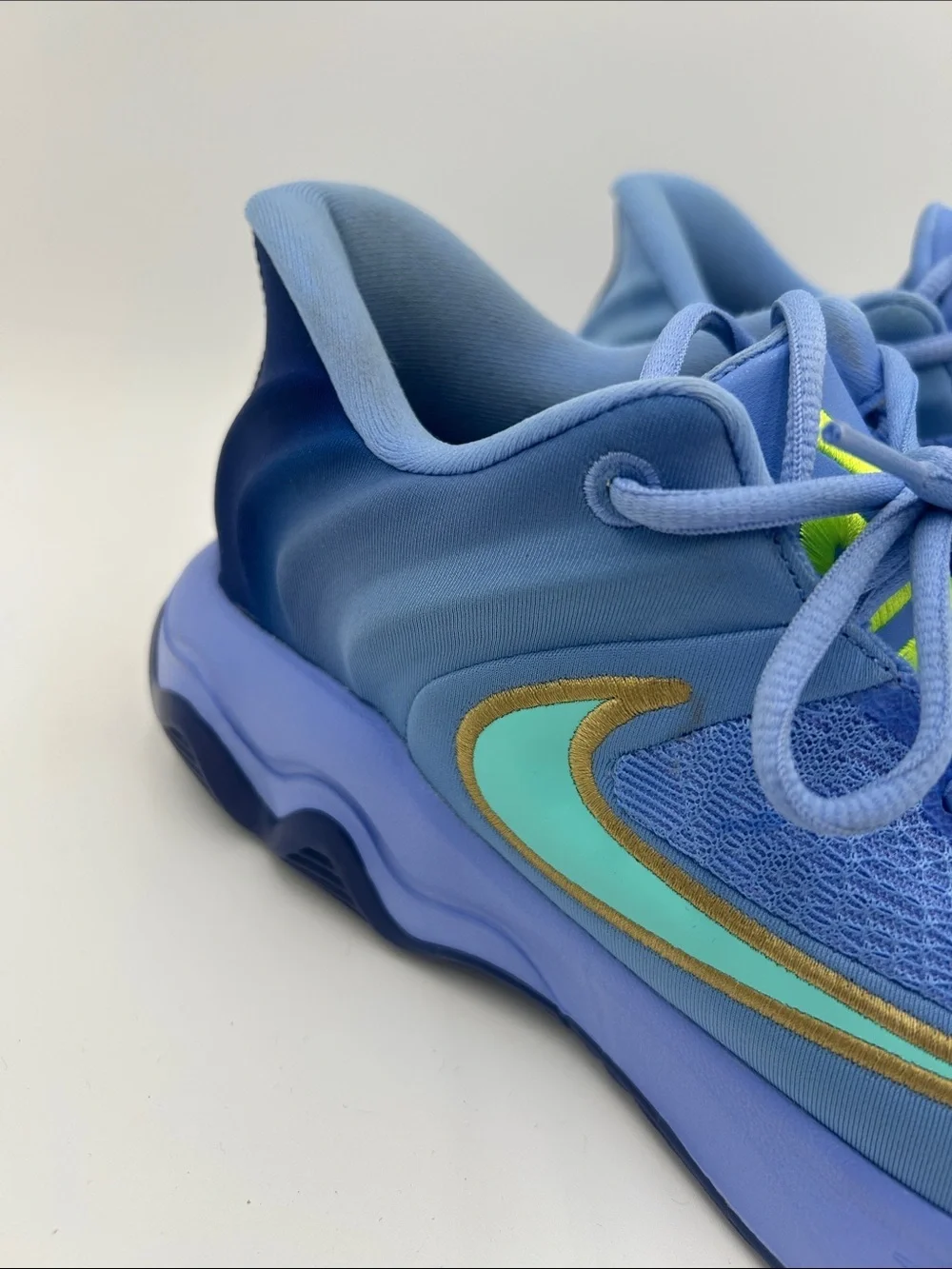 Nike me running